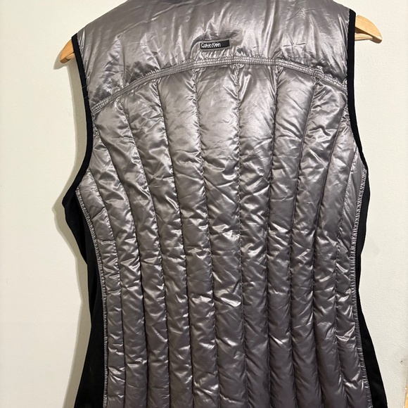 Calvin Klein zip up premium down gray silver vest size XL - Picture 9 of 10